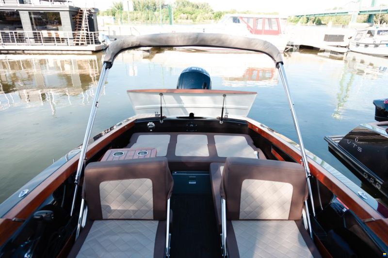 VTS Boats Flying Shark 5.7 Bowrider