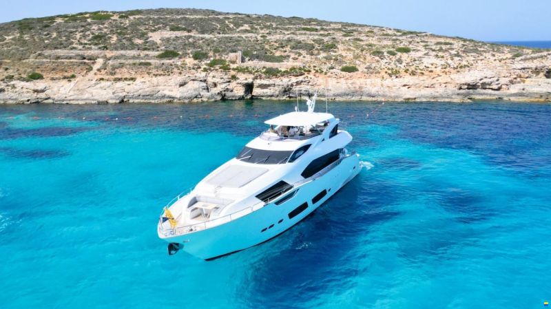 Sunseeker Yacht 95