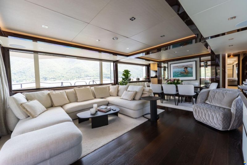 Sunseeker Yacht 95