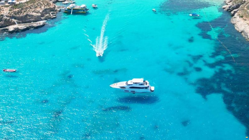 Sunseeker Yacht 95