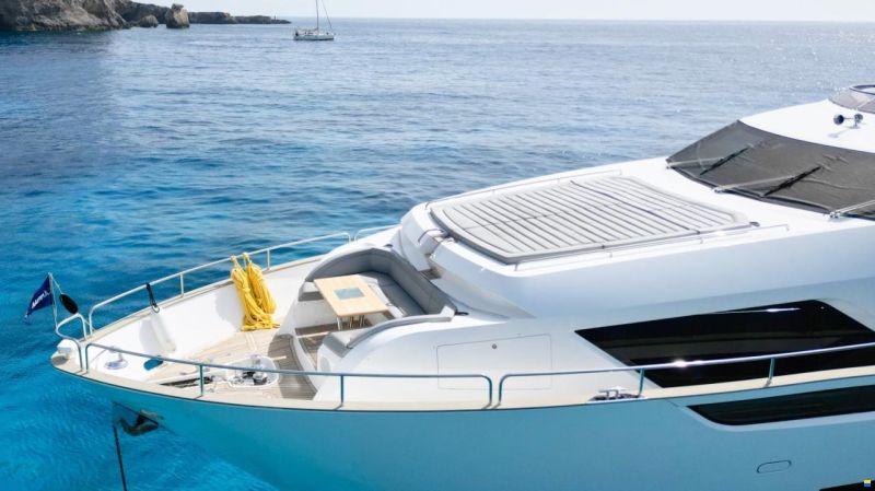 Sunseeker Yacht 95