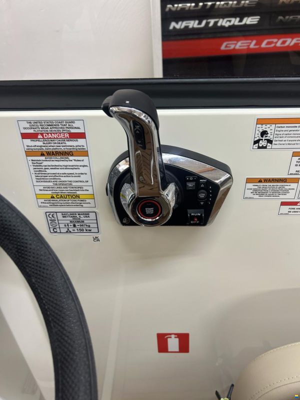 Bayliner VR5 Cuddy Europe OB