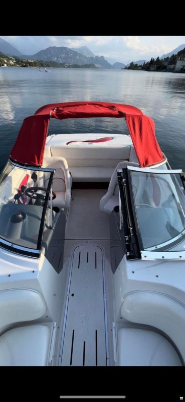 Chris Craft Bowrider 19