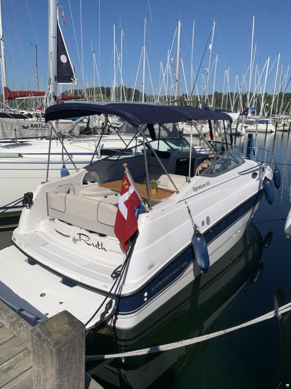 Chaparral 240 Signature