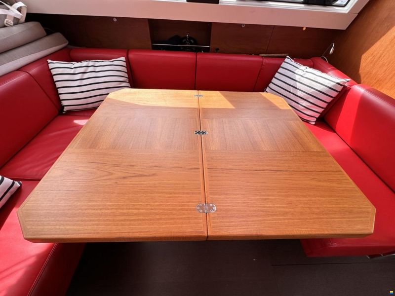 Wauquiez Pilot Saloon 48