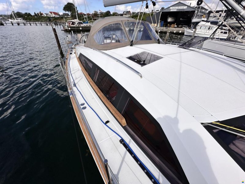 Wauquiez Pilot Saloon 48