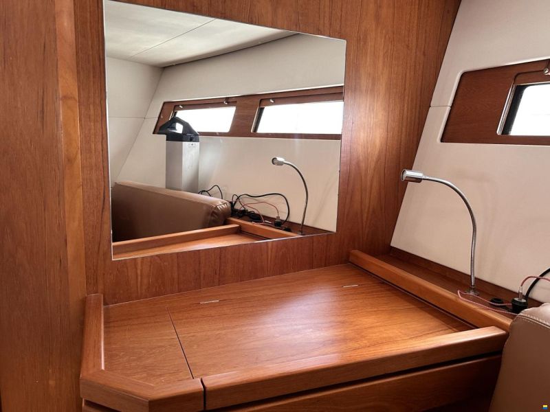 Wauquiez Pilot Saloon 48