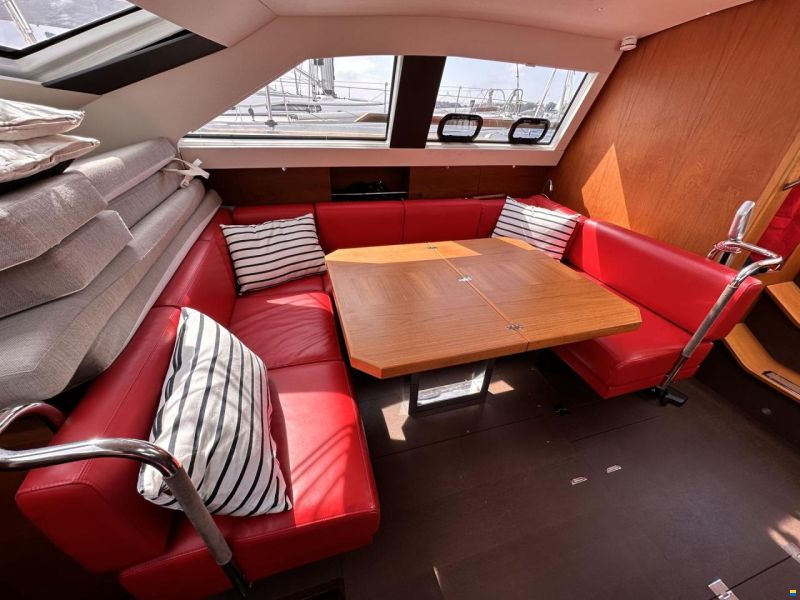 Wauquiez Pilot Saloon 48