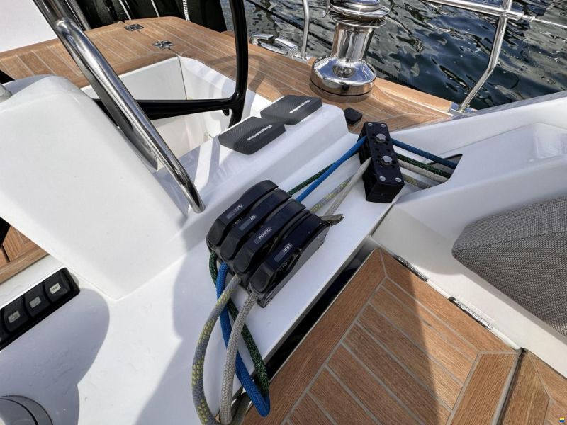 Wauquiez Pilot Saloon 48