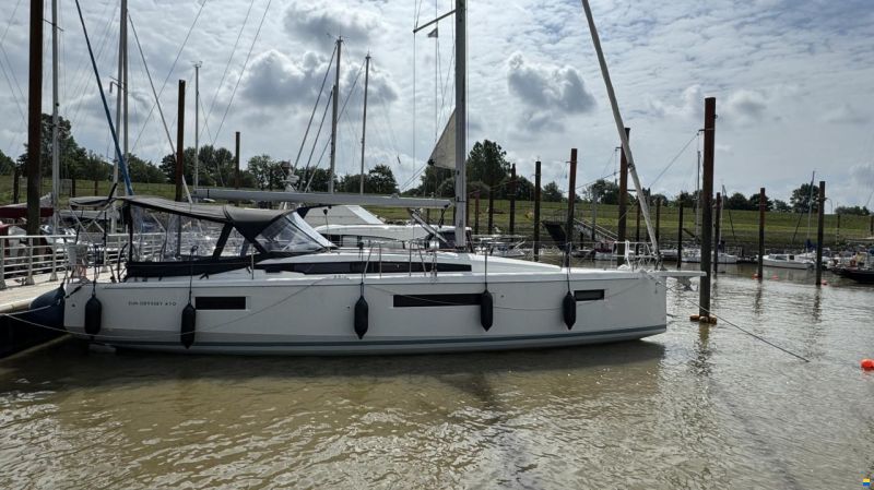 Jeanneau Sun Odyssey 410 mit Schwenkkiel image