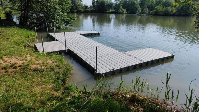 modular plastic/aluminium/steel dock