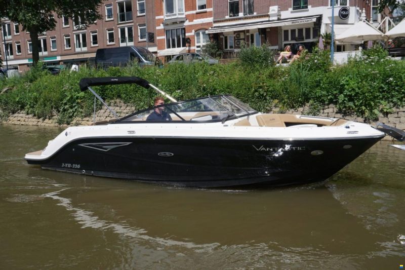 Sea Ray 250 SLX