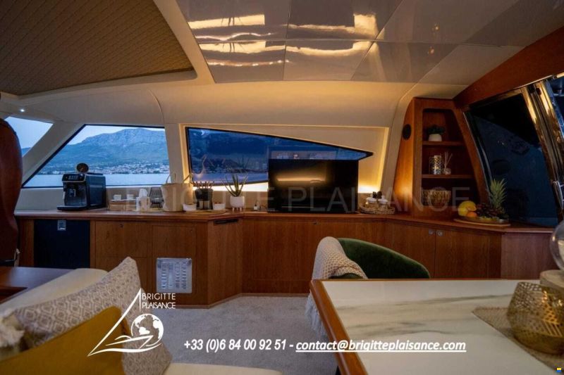 Fashion Yachts 68