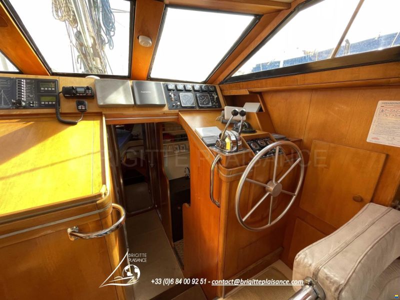 Ferretti ALTURA 422