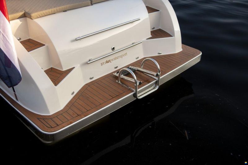 Lago Amore 633 Tender