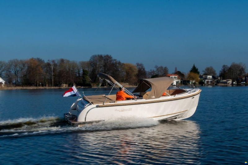 Lago Amore 633 Tender