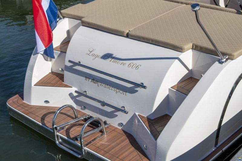 Lago Amore 606 Tender