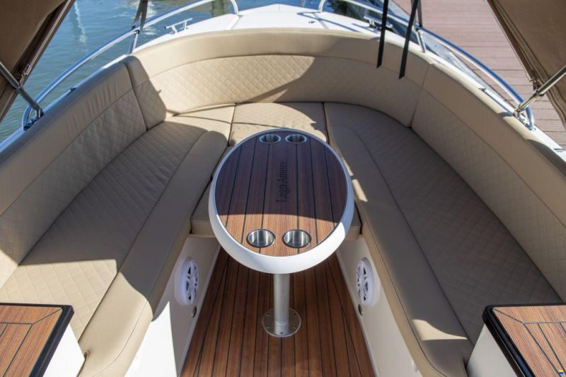 Lago Amore 606 Tender
