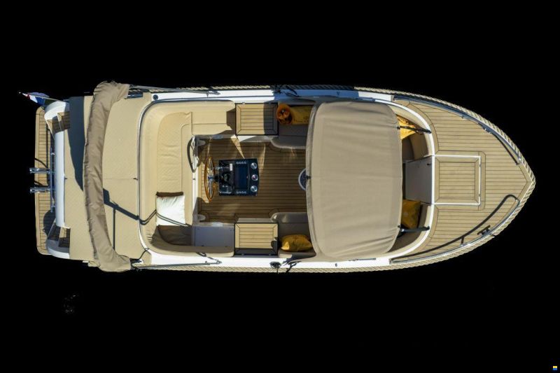 Lago Amore 733 Tender