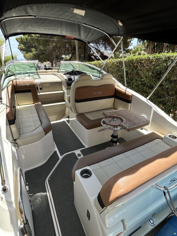 Sea Ray 265 Sundancer