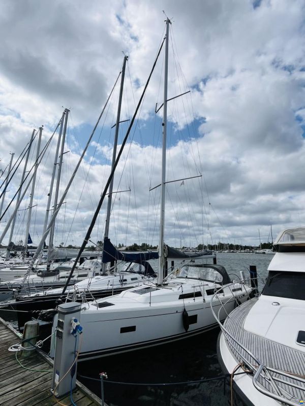 Hanse 388 (2020) 3 kabiner