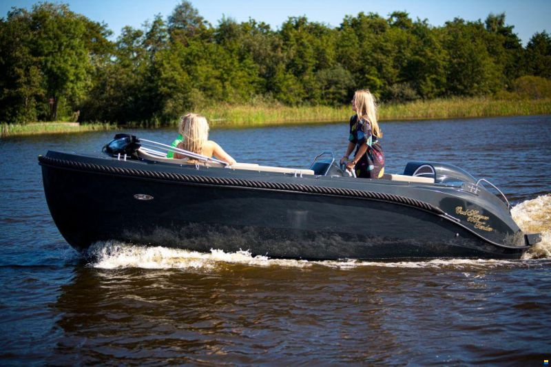 Oud Huijzer 600 Tender