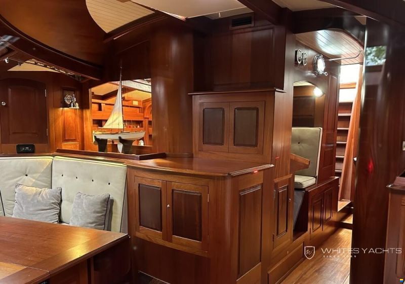 Spirit Yachts 72 ft