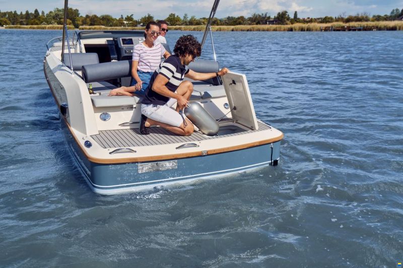 Stickl E-Spirit 730 Tour