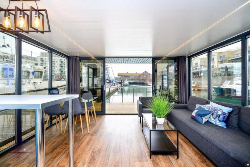 La Mare Apartboat XL Houseboat