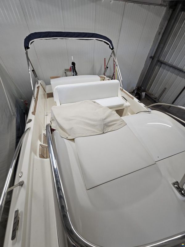 Cerri Marine 28