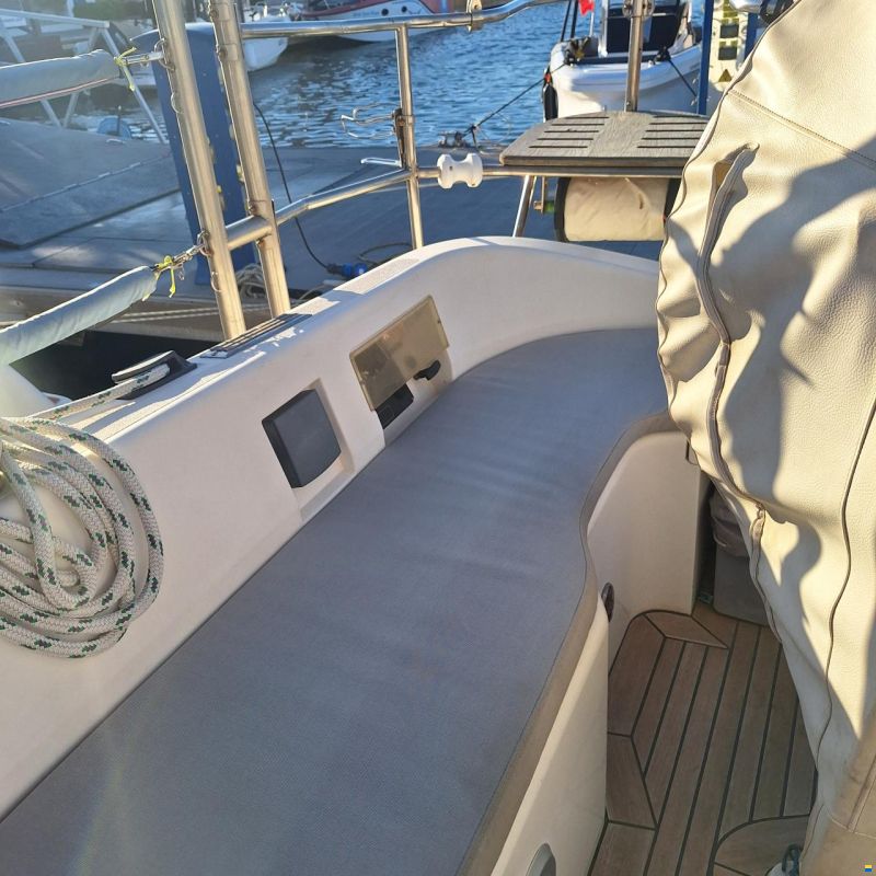 Moody Eclipse 33