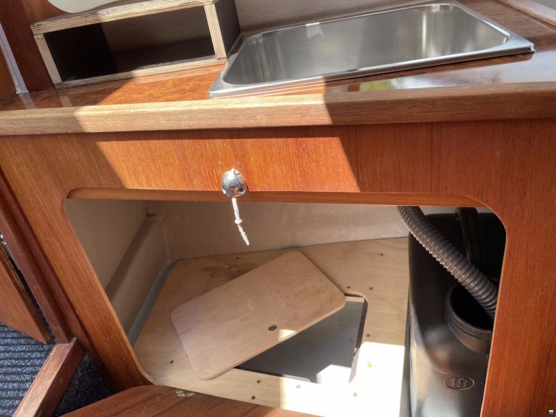 Swiss Pilotina 680 CS (Cabin Sloep)