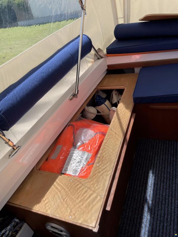 Swiss Pilotina 680 CS (Cabin Sloep)