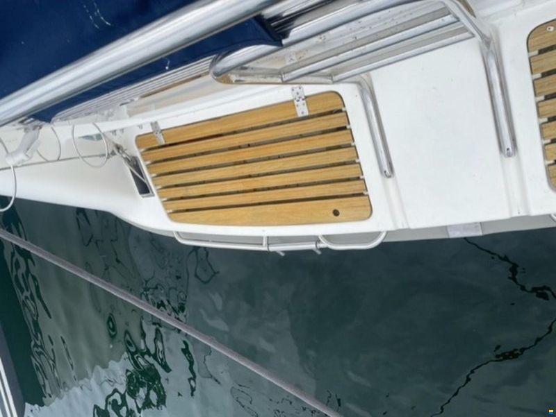Forbina 11000 Flybridge Svenskbyggd kvalitetsb&aring;t