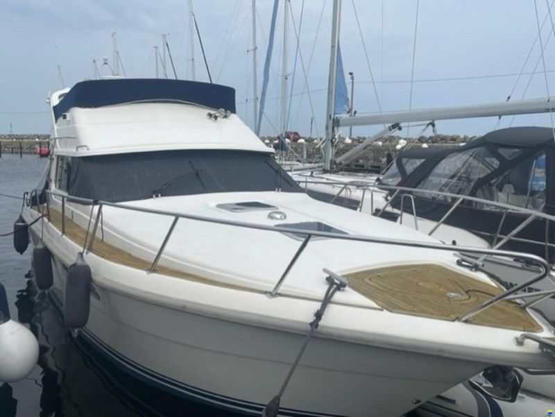 Forbina 11000 Flybridge Svenskbyggd kvalitetsb&aring;t