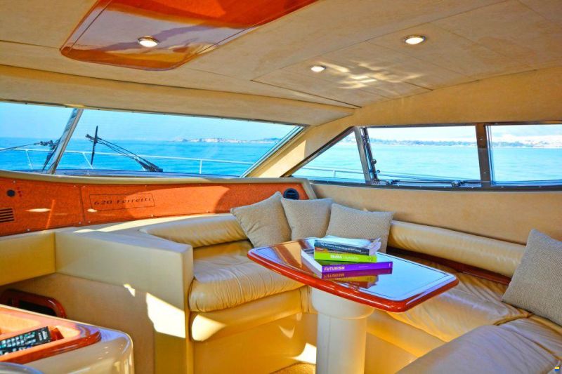 Ferretti 620