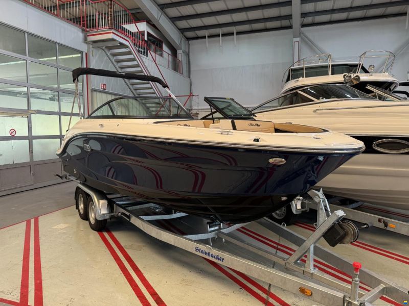 Sea Ray 210 SPX