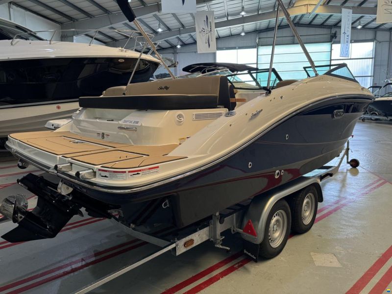 Sea Ray 210 SPX