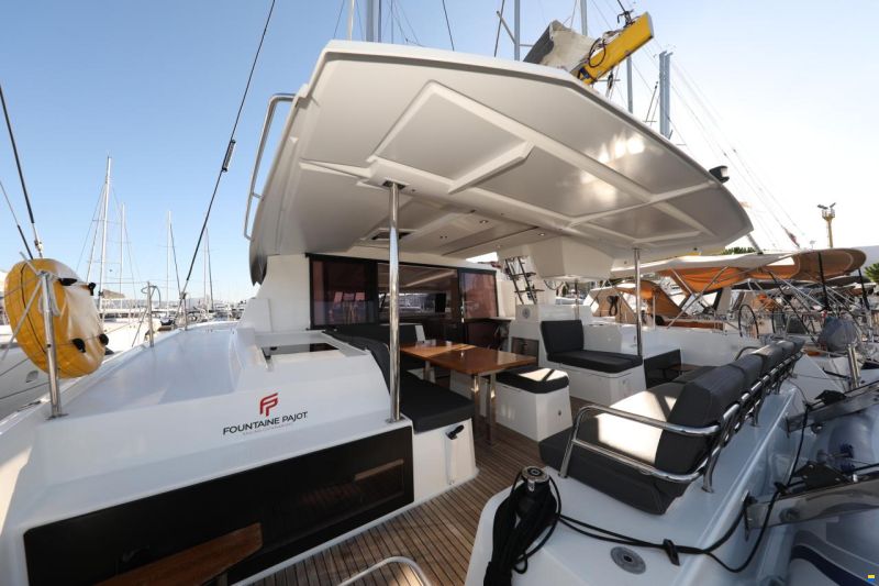 Fountaine Pajot Astrea 42
