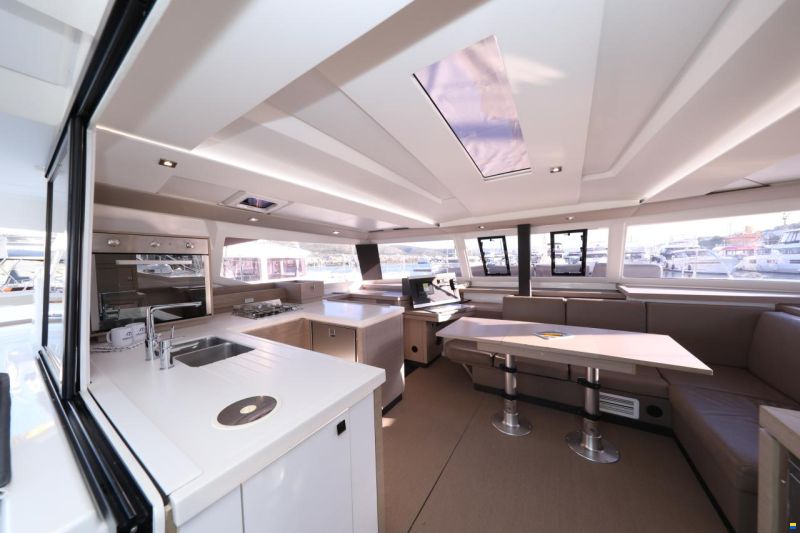 Fountaine Pajot Astrea 42
