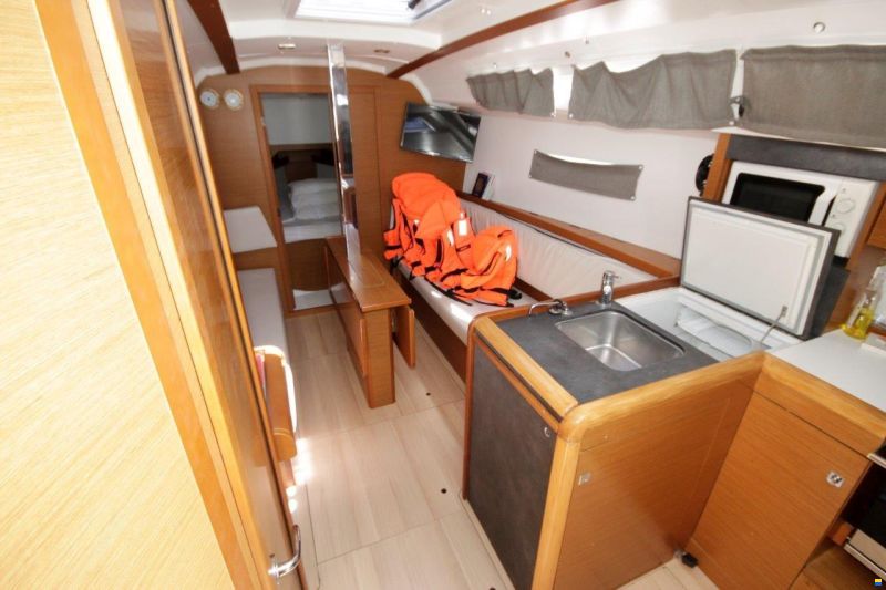 Jeanneau Sun Odyssey 349