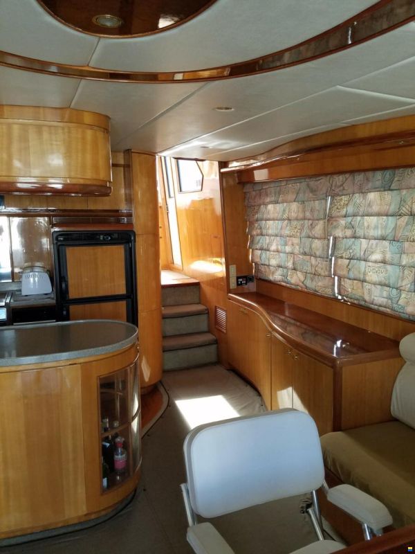 Hampton Yachts 490 Pilothouse