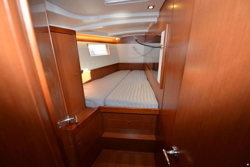 Beneteau Oceanis 48