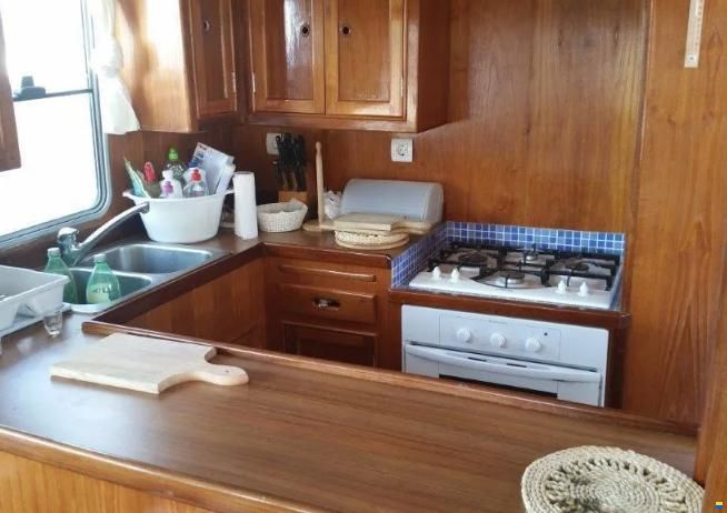 Grand Banks Alaskan 46 Trawler