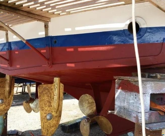Grand Banks Alaskan 46 Trawler