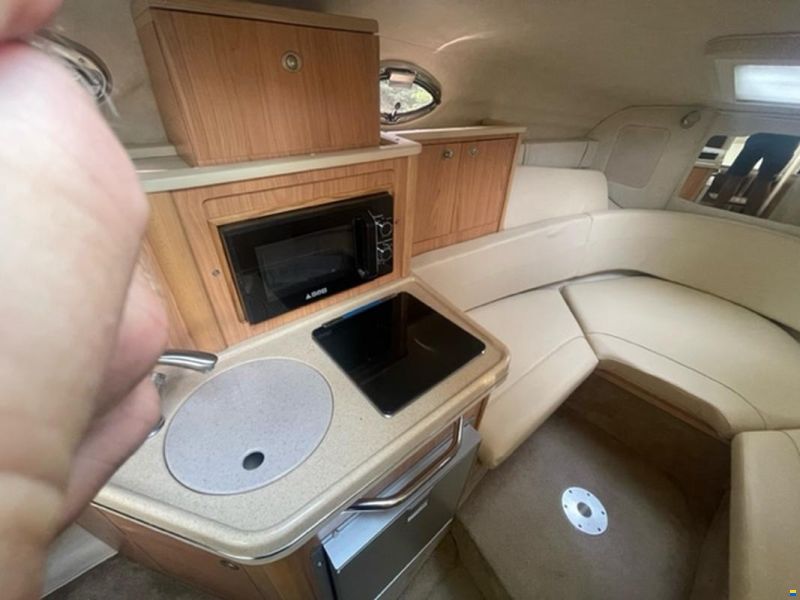 Sea Ray Sundancer 255