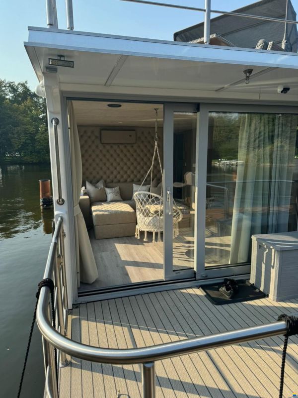 Bestyear LuxBoot BT01