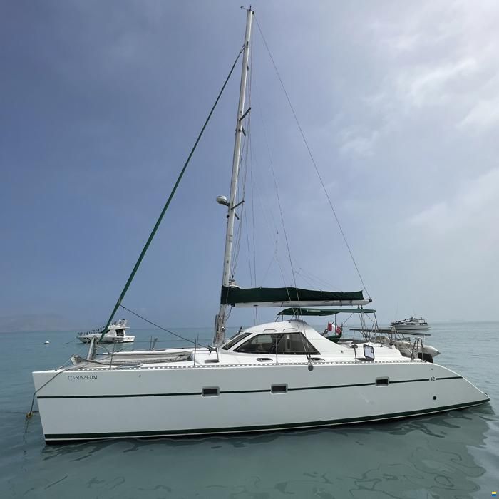 Lagoon 42