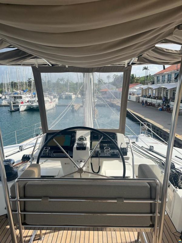 Lagoon 560