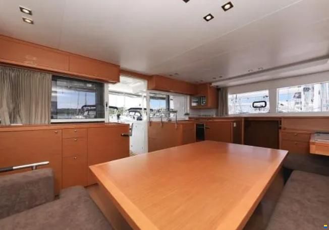 Lagoon 450 A/C